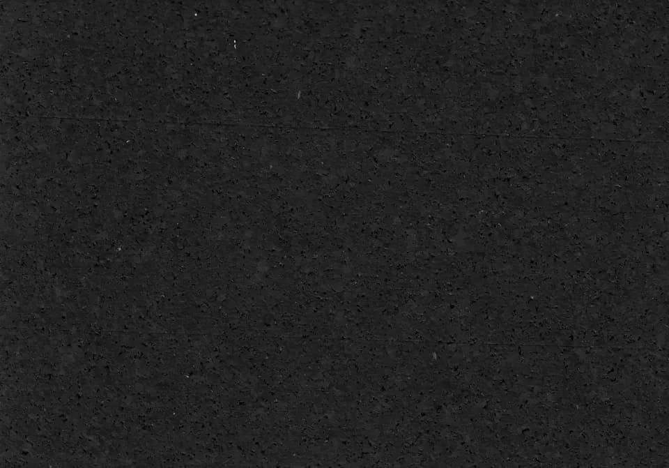 Gros plan de la finition Black : caoutchouc noir uni
